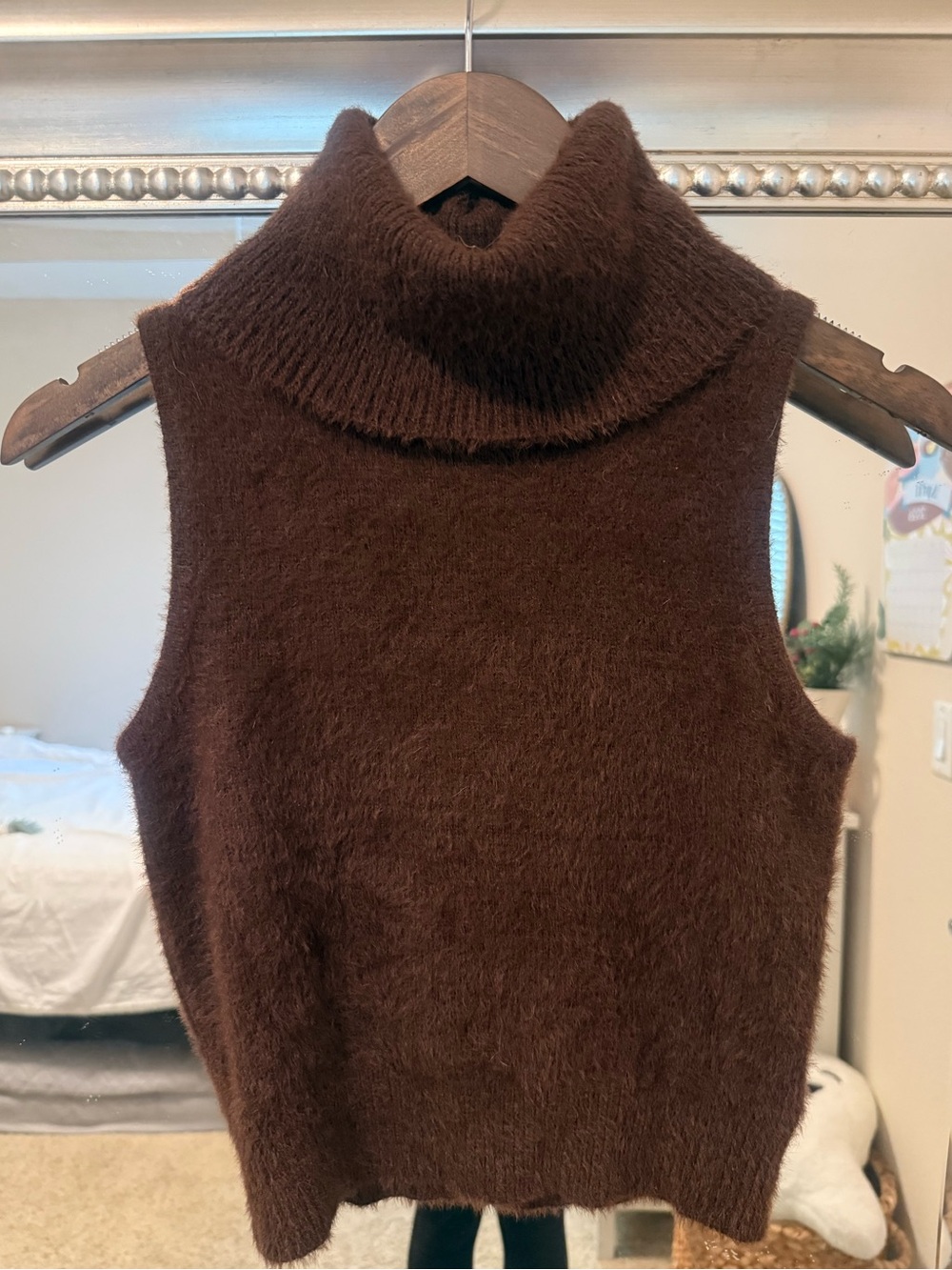 Jessica Simpson brown fuzzy turtleneck sweater size xs